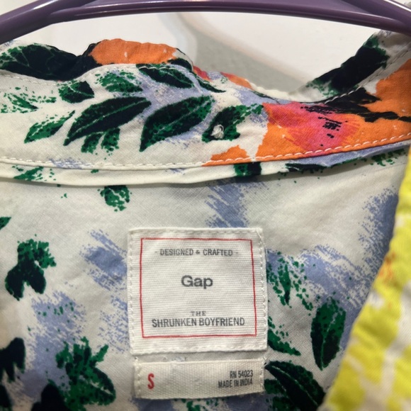 Floral GAP Shrunken Boyfriend Blouse Small - Picture 3 of 5